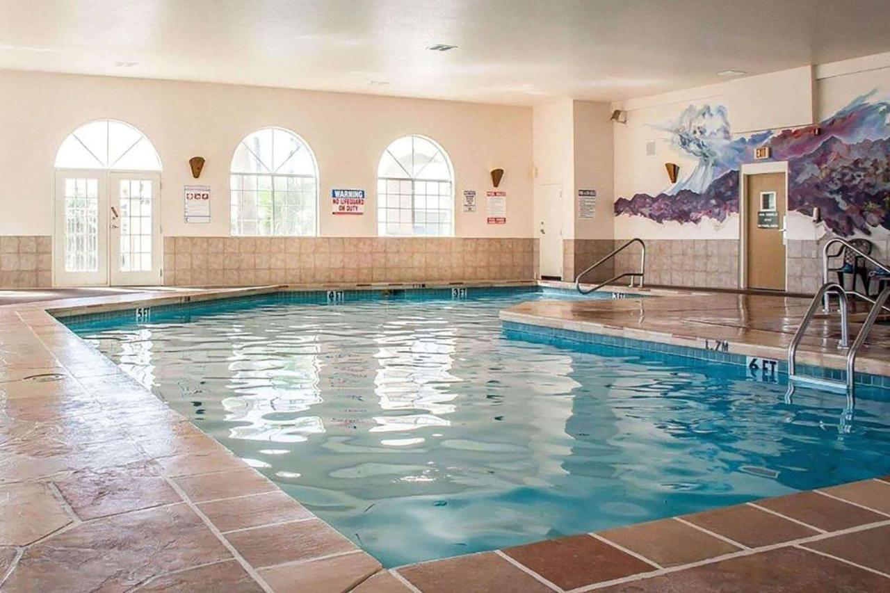 Hotel Baymont By Wyndham Safford Extérieur photo