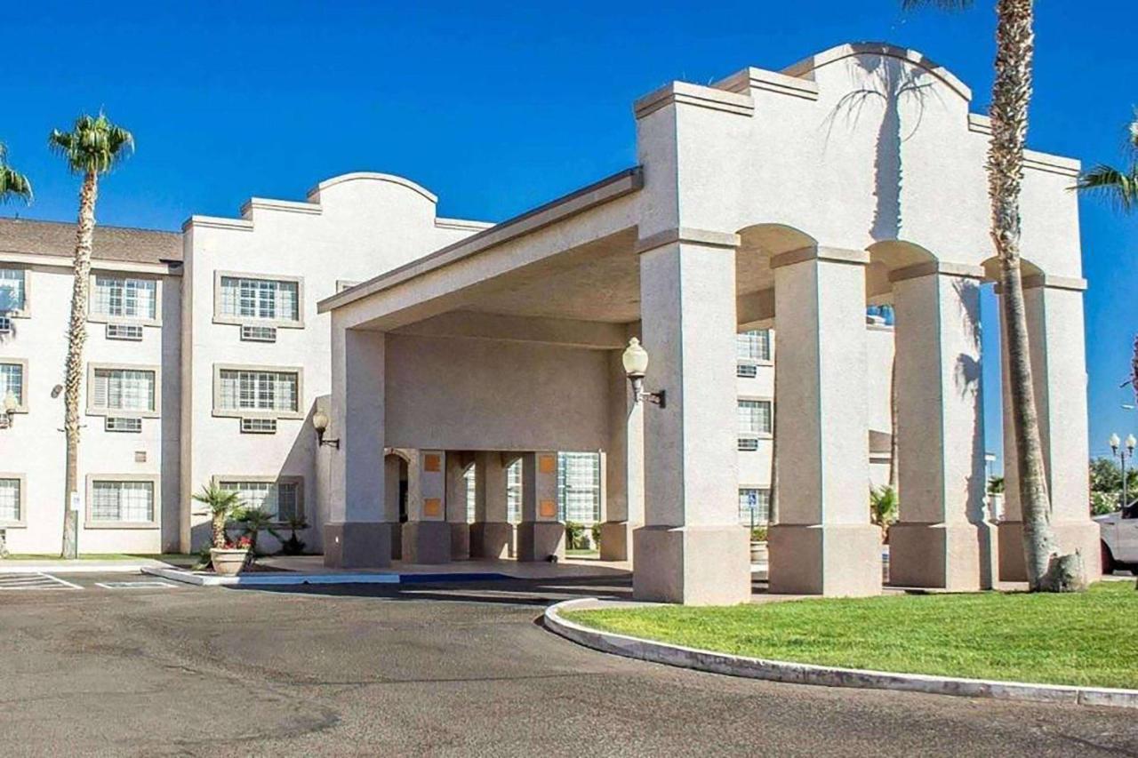 Hotel Baymont By Wyndham Safford Extérieur photo