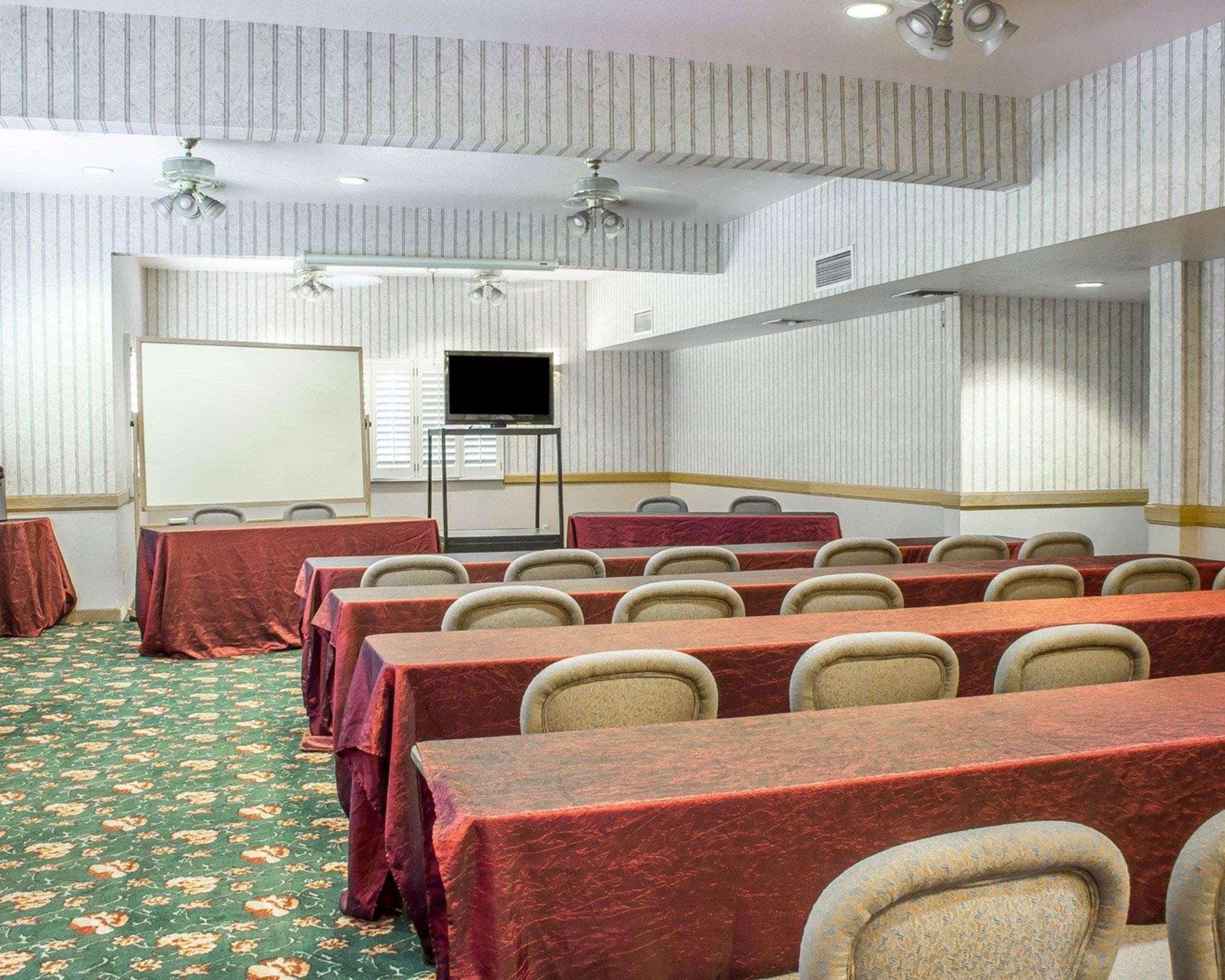 Hotel Baymont By Wyndham Safford Extérieur photo