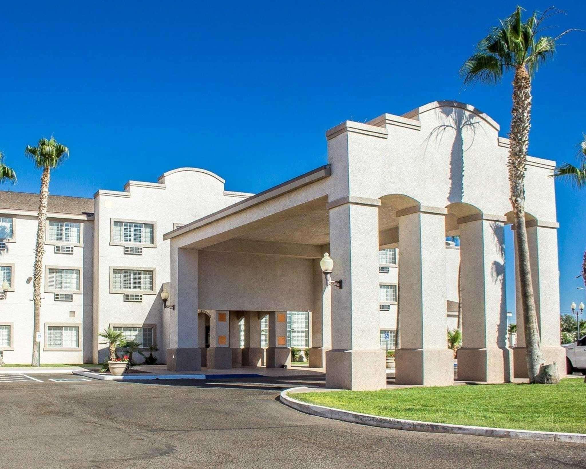 Hotel Baymont By Wyndham Safford Extérieur photo