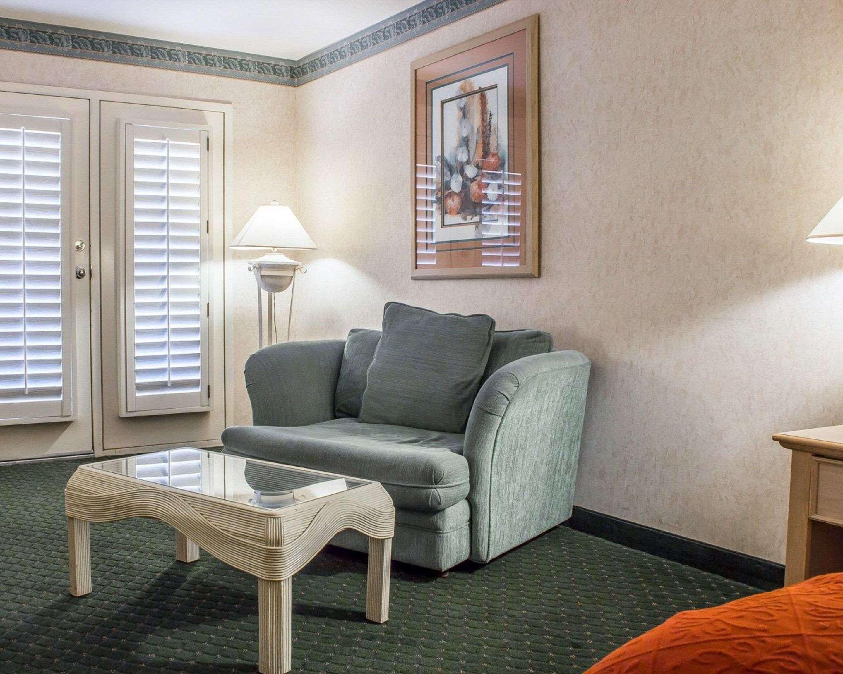 Hotel Baymont By Wyndham Safford Extérieur photo