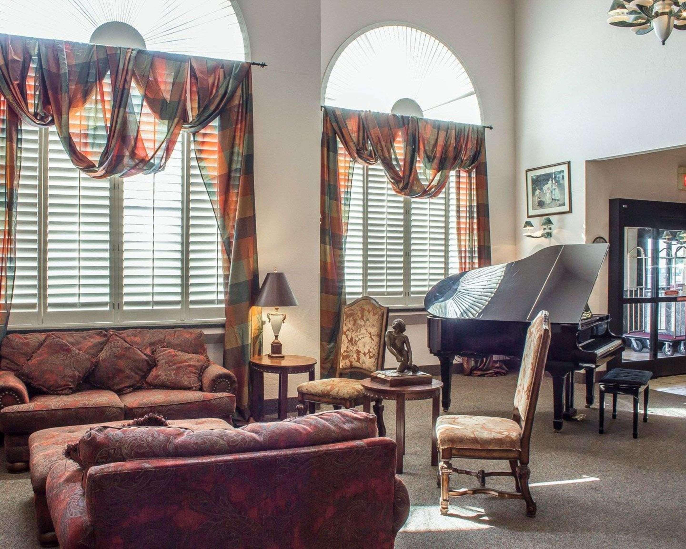 Hotel Baymont By Wyndham Safford Extérieur photo