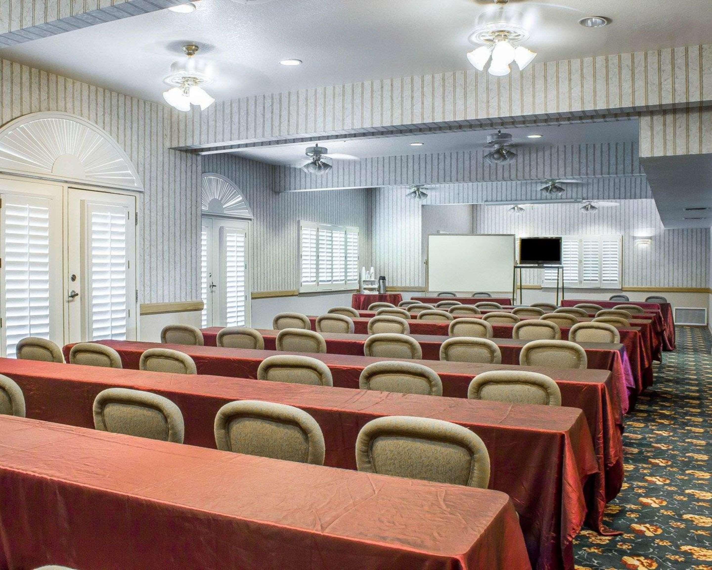 Hotel Baymont By Wyndham Safford Extérieur photo