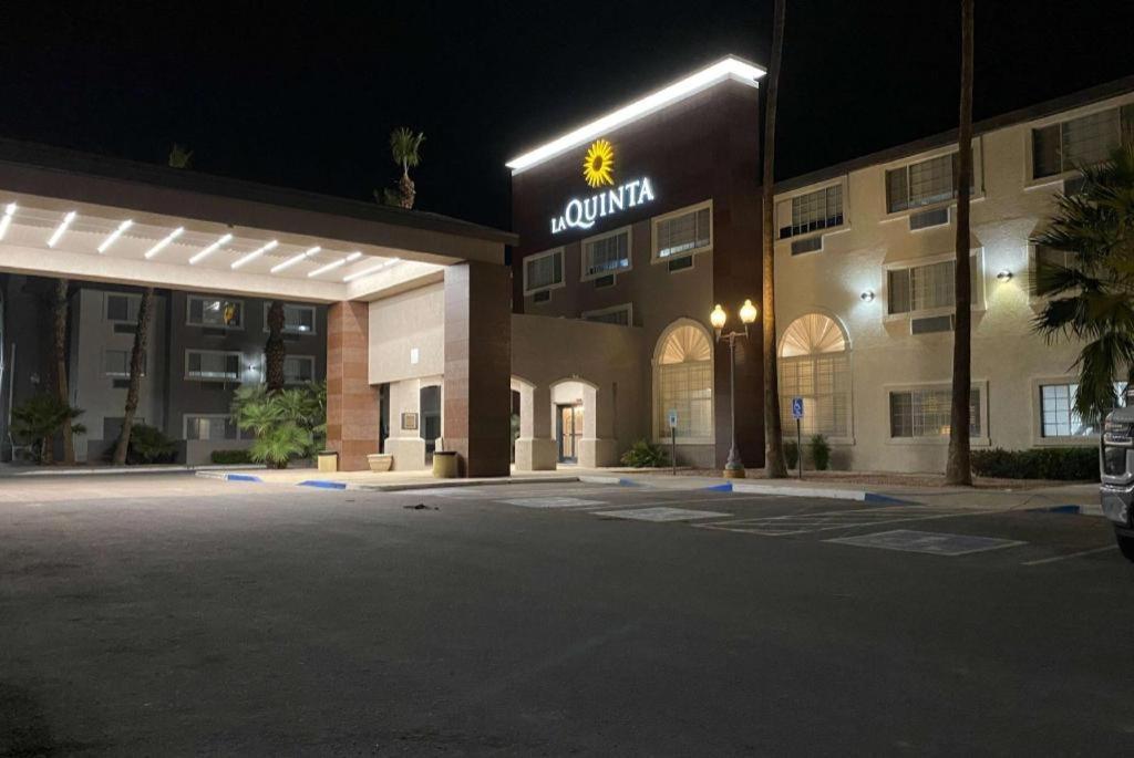 Hotel Baymont By Wyndham Safford Extérieur photo